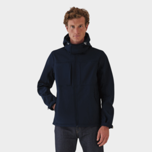 Ceci est un softshell pour homme.