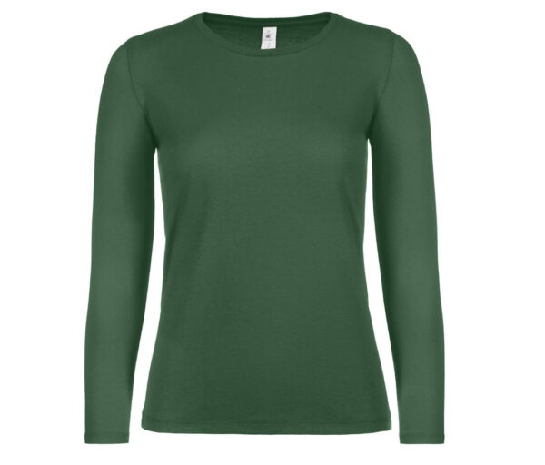 Ceci est un tee shirt manche longue pour femme de couleur bottle green.